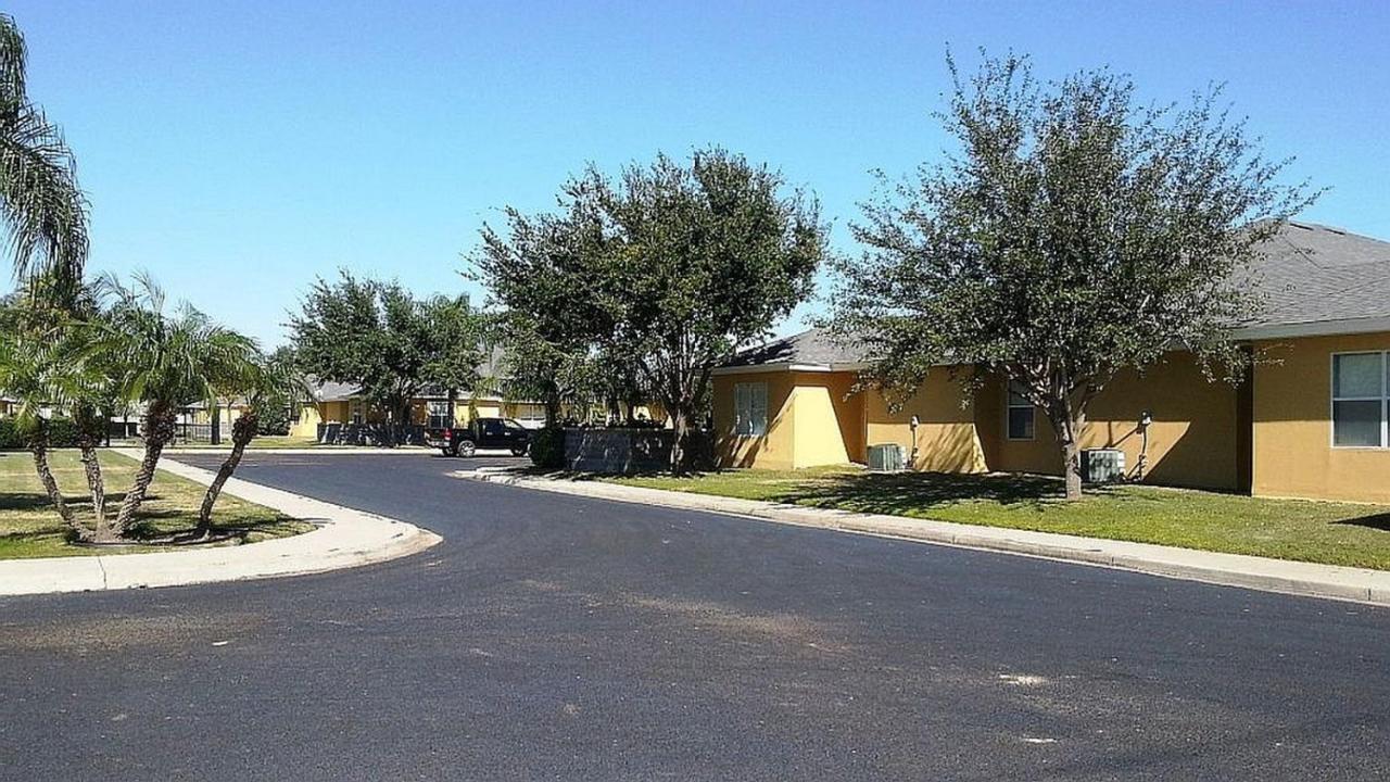 Beautifully Furnished 3Bd 2Br Pool Gated Condo In Mcallen, Tx Pharr Exterior foto